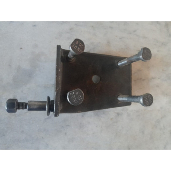 Suporte Eixo Traseiro Pampa - 95 - Direito